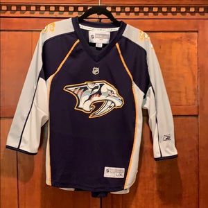 Nashville Predators shirt
